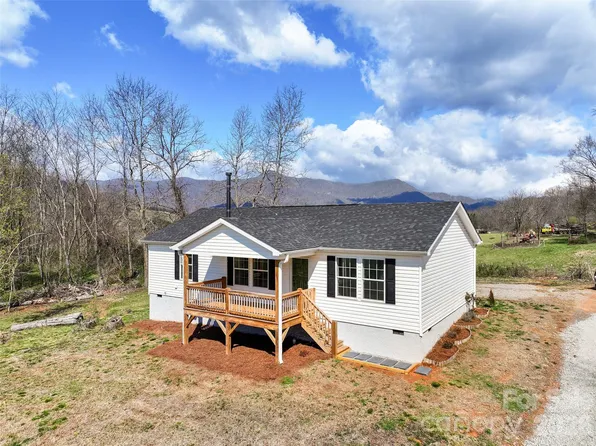 105 Stormy Way, Waynesville, NC 28785
