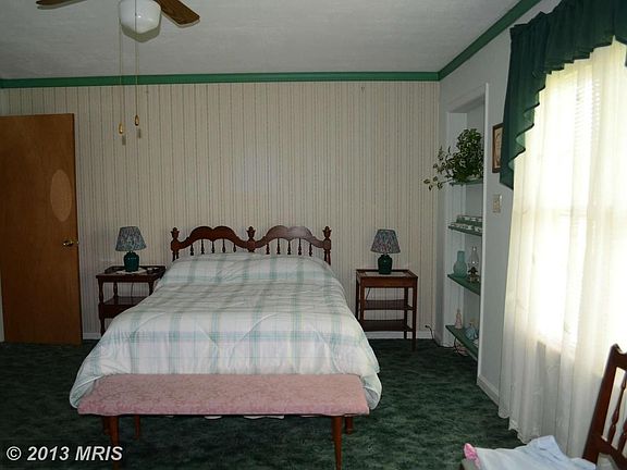 5th image of 55 Dogwood Manor Dr