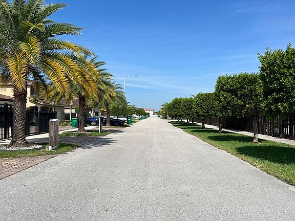 4th image of 10980 SW 225th Ter