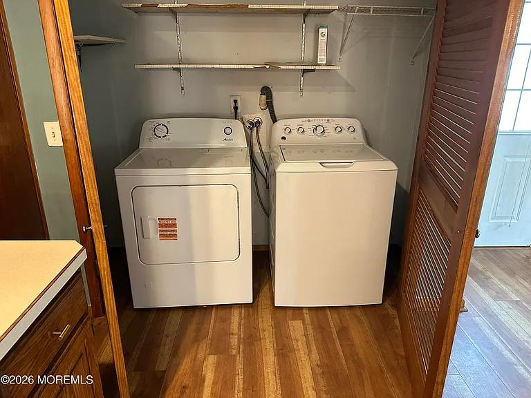 456 Hulse Ave — Photo 14