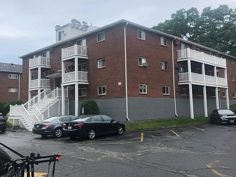 616 Boston Post Rd E #15 — Photo 13