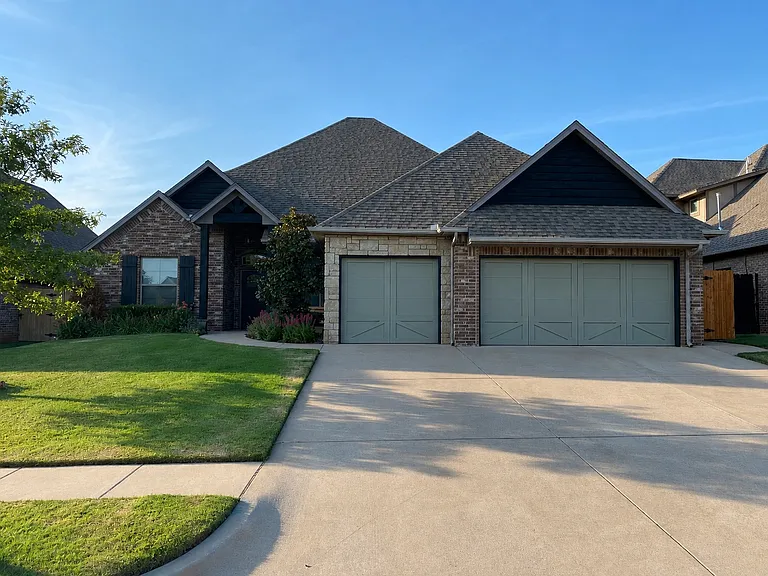 16005 Angie Kaye Ln — Photo 1
