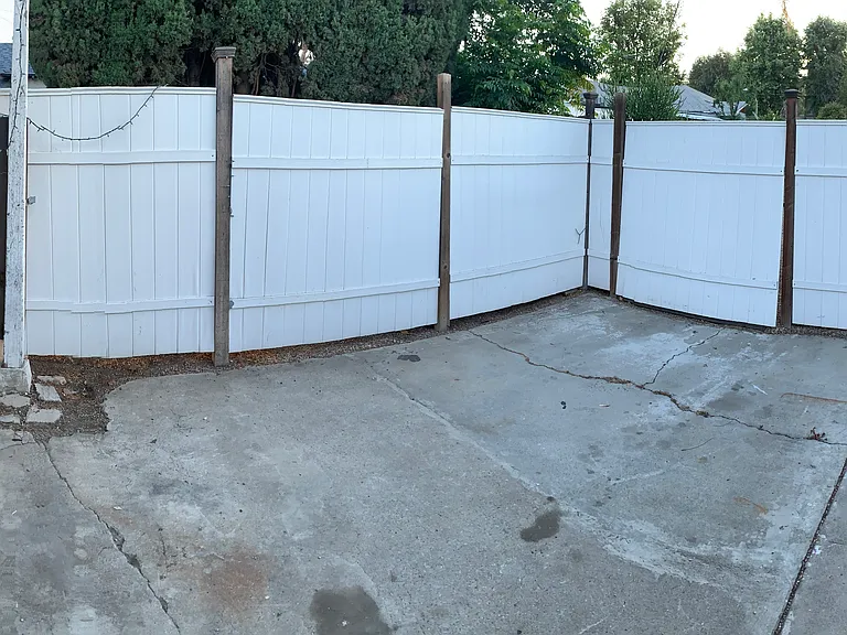342 S Madrona Ave #B — Photo 9