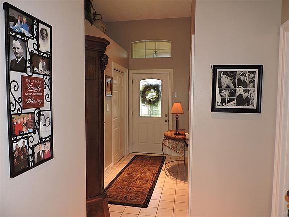 2nd image of 5605 Village Lake Dr