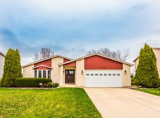 1416 Comanche Dr, Bolingbrook, IL 60490