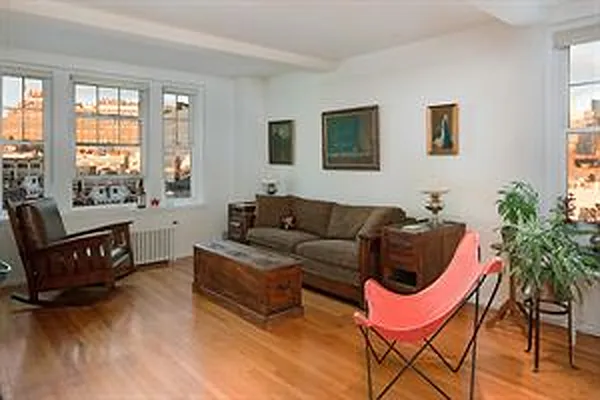 Sold by Douglas Elliman | media 8