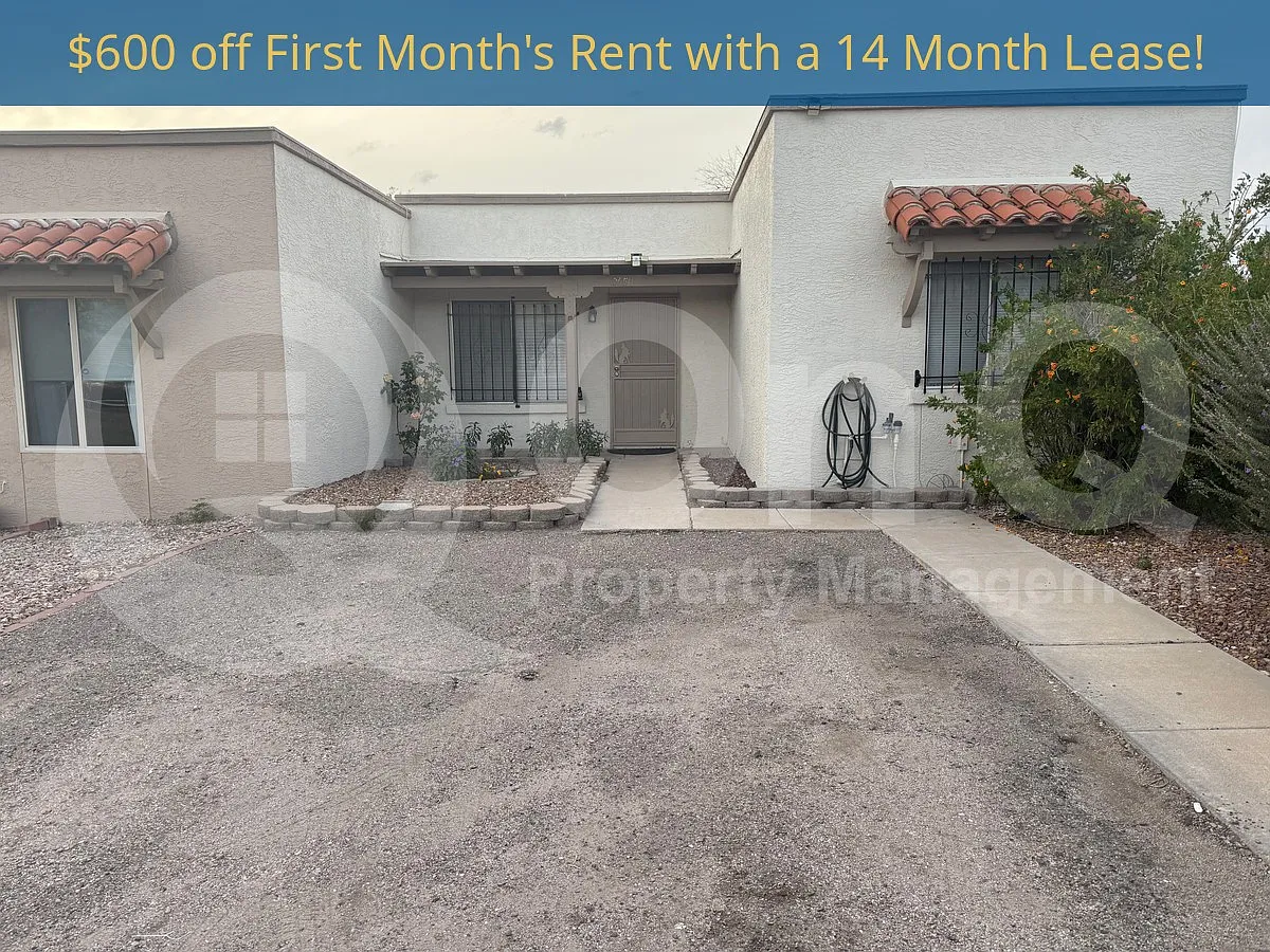 3 bed, 2.0 bath, 987 sqft, $1,549 — Photo 1