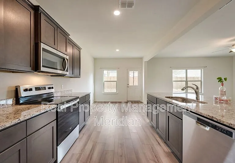 8408 Buck Mountain Pass — Photo 9