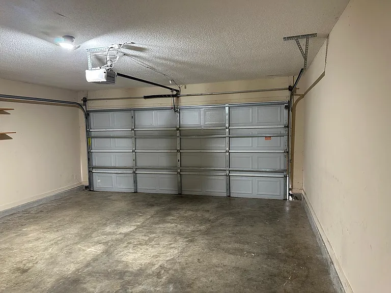 8857 Macon Rd — Photo 15
