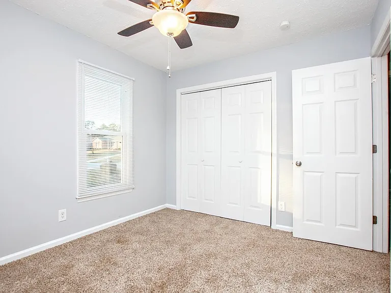 1819 Eichelberger Dr — Photo 13
