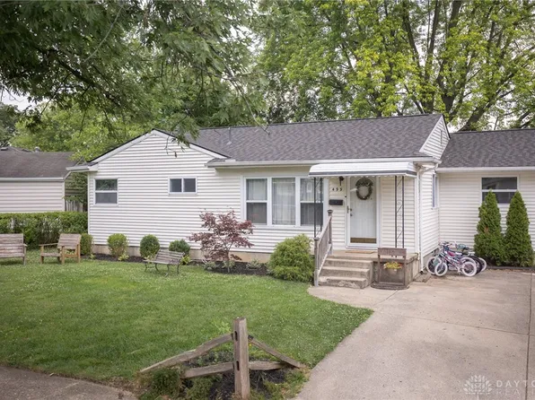 499 Travis Dr, Dayton, OH 45431