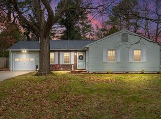 11 Newgate Village Rd, Hampton, VA 23666