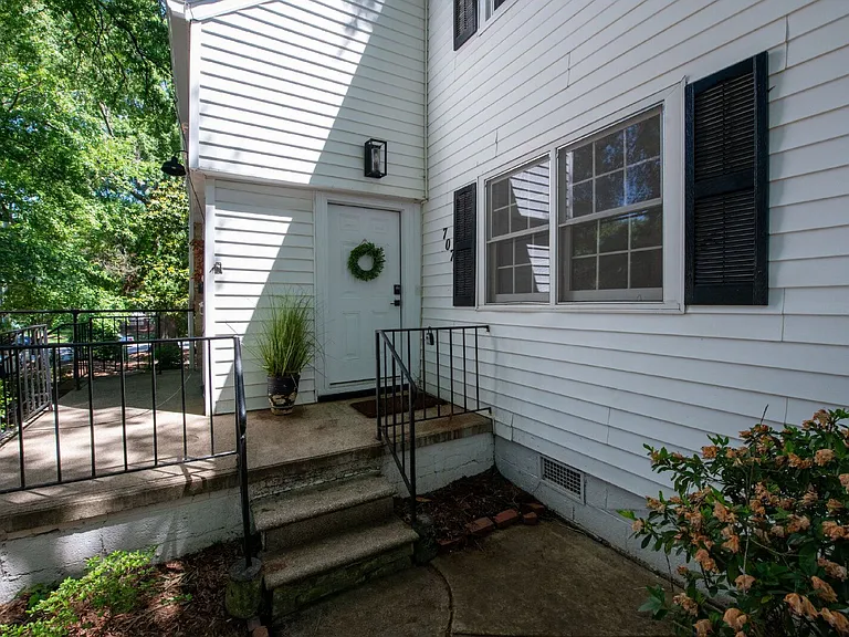 707 Wade Ave — Photo 3