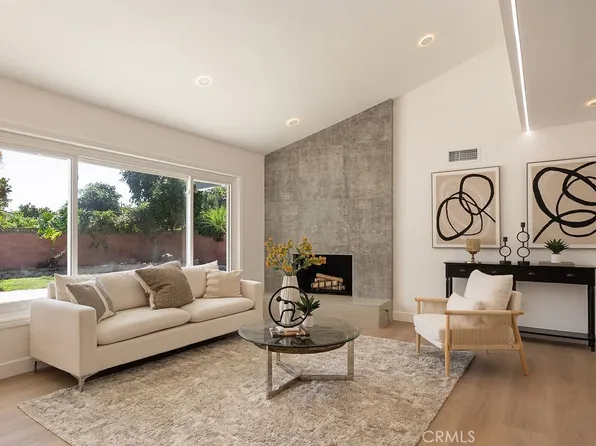 2608 W Palais Rd, Anaheim, CA 92804