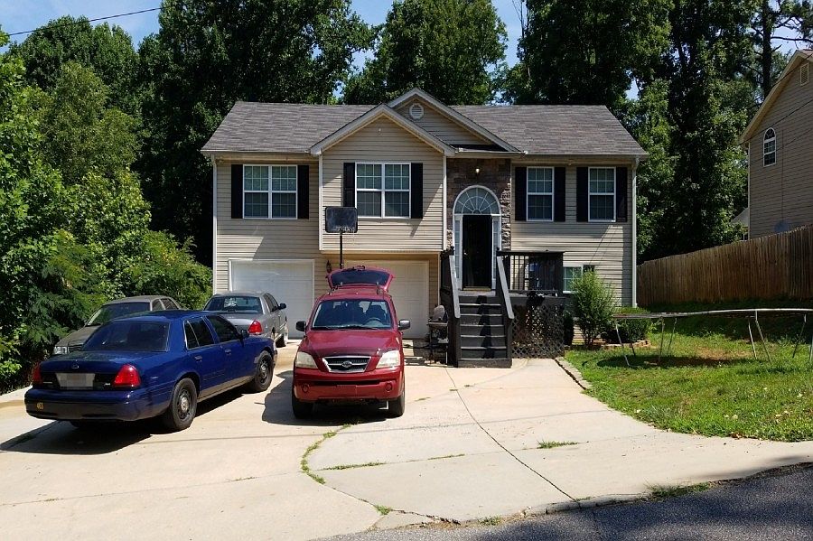 1st image of 1826 Calvary Dr
