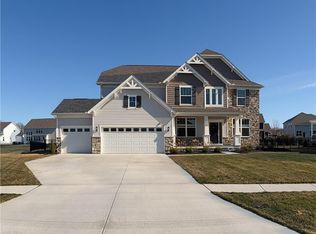 509 Forecastle Ct, Avon Lake, OH