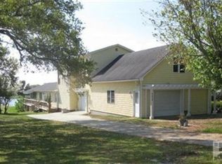 1167 Kings Landing Rd, Hampstead, NC 28443