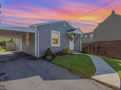 421 Carroll St, Reading, PA, 19611