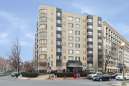 1 Scott Cir Photo 1