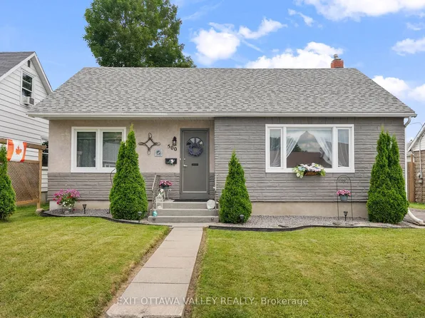 500 Dominion St, Renfrew, ON K7V 1H6