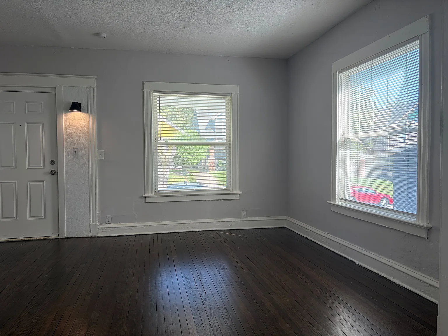 4 bed, 2370 sqft, $1,850 — Photo 3