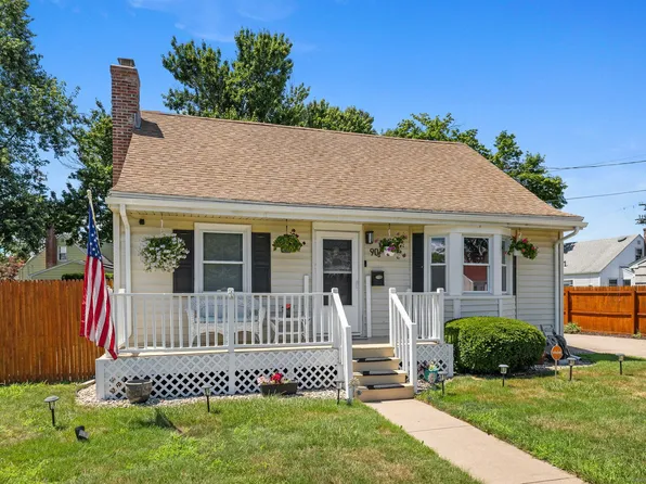 90 Deerfield Drive, Manchester, CT 06040