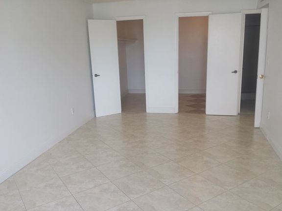 4th image of 496 NW 165th St APT D309