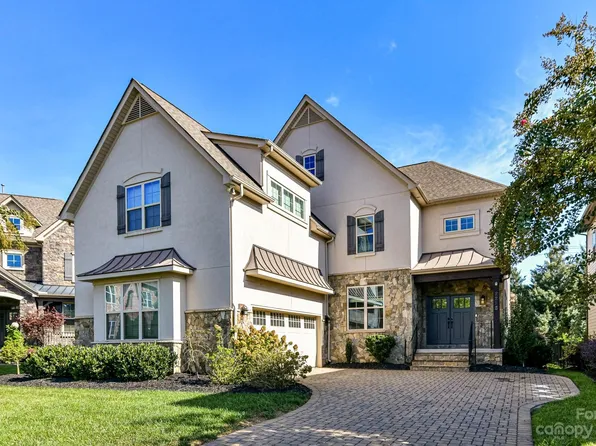 2228 Rock Creek Dr, Charlotte, NC 28226