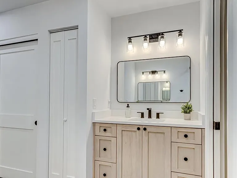 207 Mainsail Cir — Photo 29