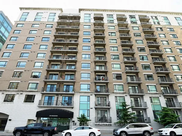 200 Besserer St #607, Ottawa, ON K1N 0A7