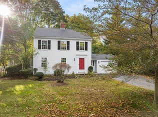 11 Arnold Rd, Hingham, MA 02043