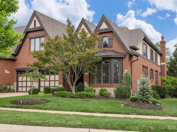 6 Upper Conway Ln, Chesterfield, MO 63017