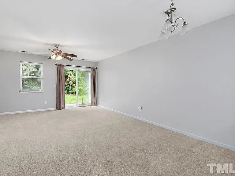 216 Harbor Haven Dr — Photo 7