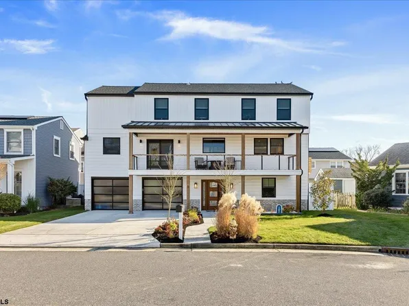 5 Bayshore Ct, Margate City, NJ 08402