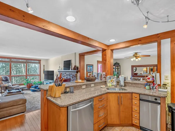 18D White Oaks Loop #21, Dover, VT 05356
