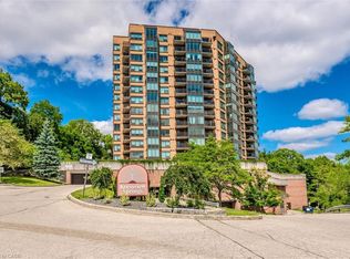 237 King St W #1205, Cambridge, ON