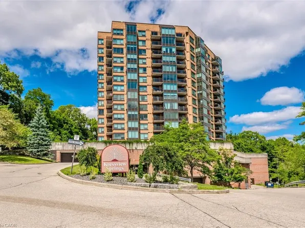 237 King St W #1205, Cambridge, ON N3H 5L2