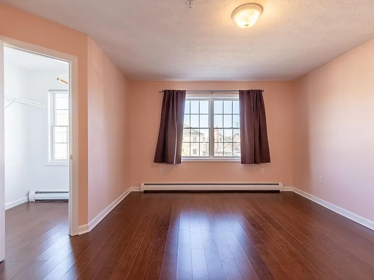 204 Washington St #3 — Photo 13