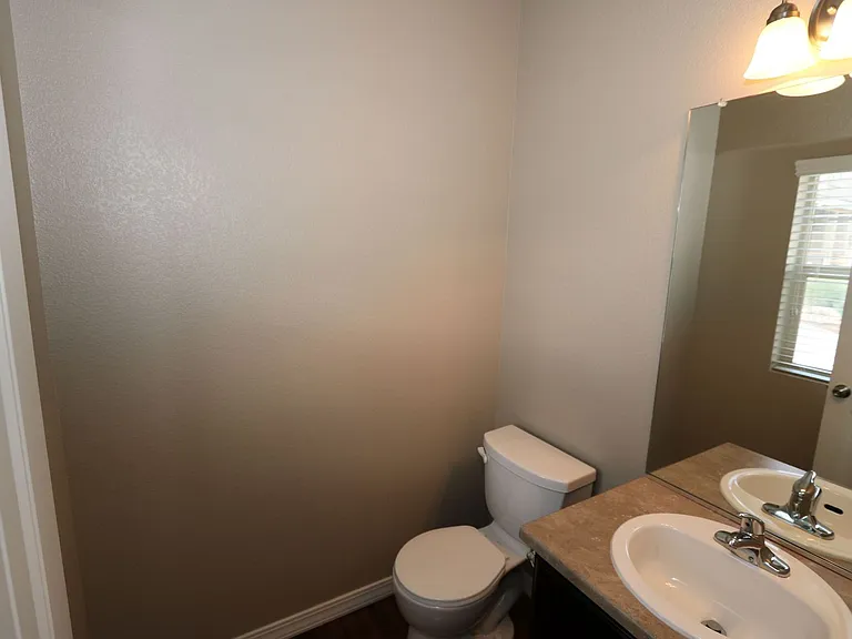 5651 Majestic Dr — Photo 5