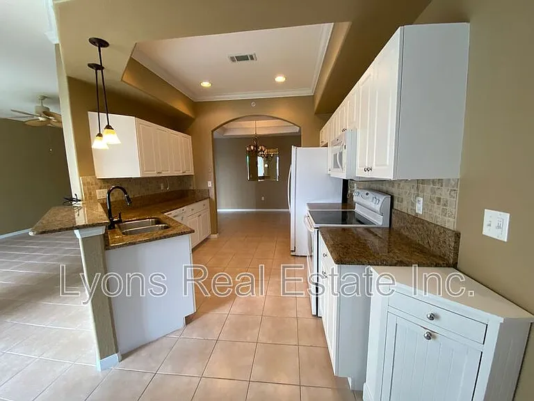 9265 Belleza Way #101 — Photo 14