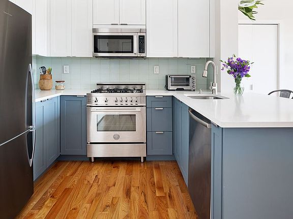 3rd image of 100 Congress St APT 602