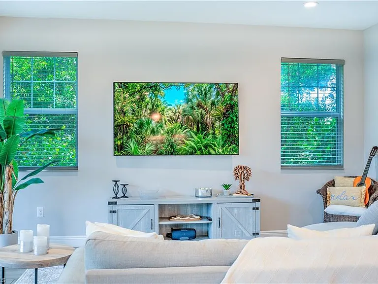 2626 Seychelles Cir #1404 — Photo 3