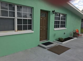 3248 Connecticut Ave, Naples, FL 34112