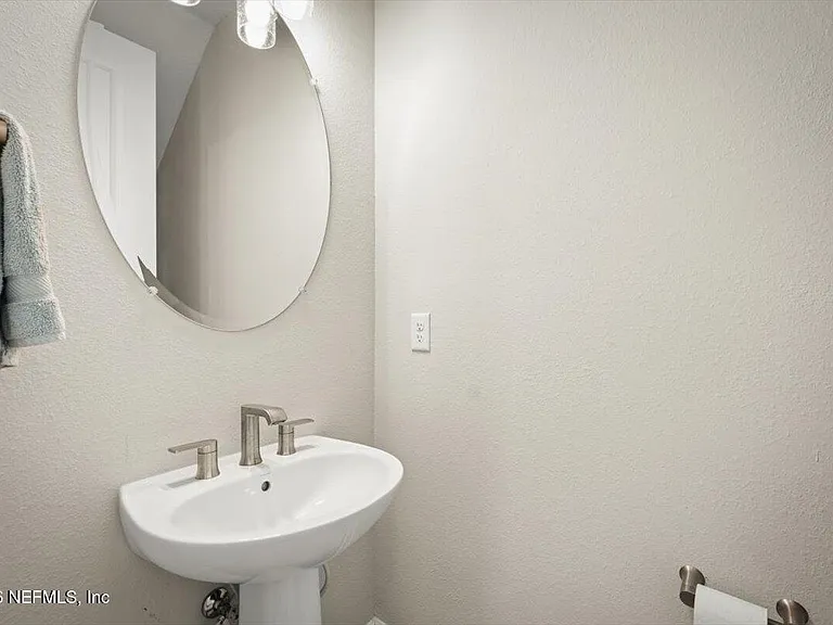 63 Millenia Dr — Photo 11