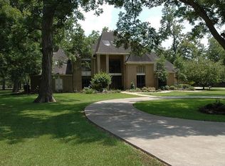 5218 Manor Dr, Sugar Land, TX 77479
