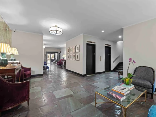 419 East 57th Street image 25 of 29