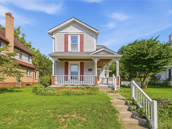 121 E Main St, West Carrollton, OH 45449