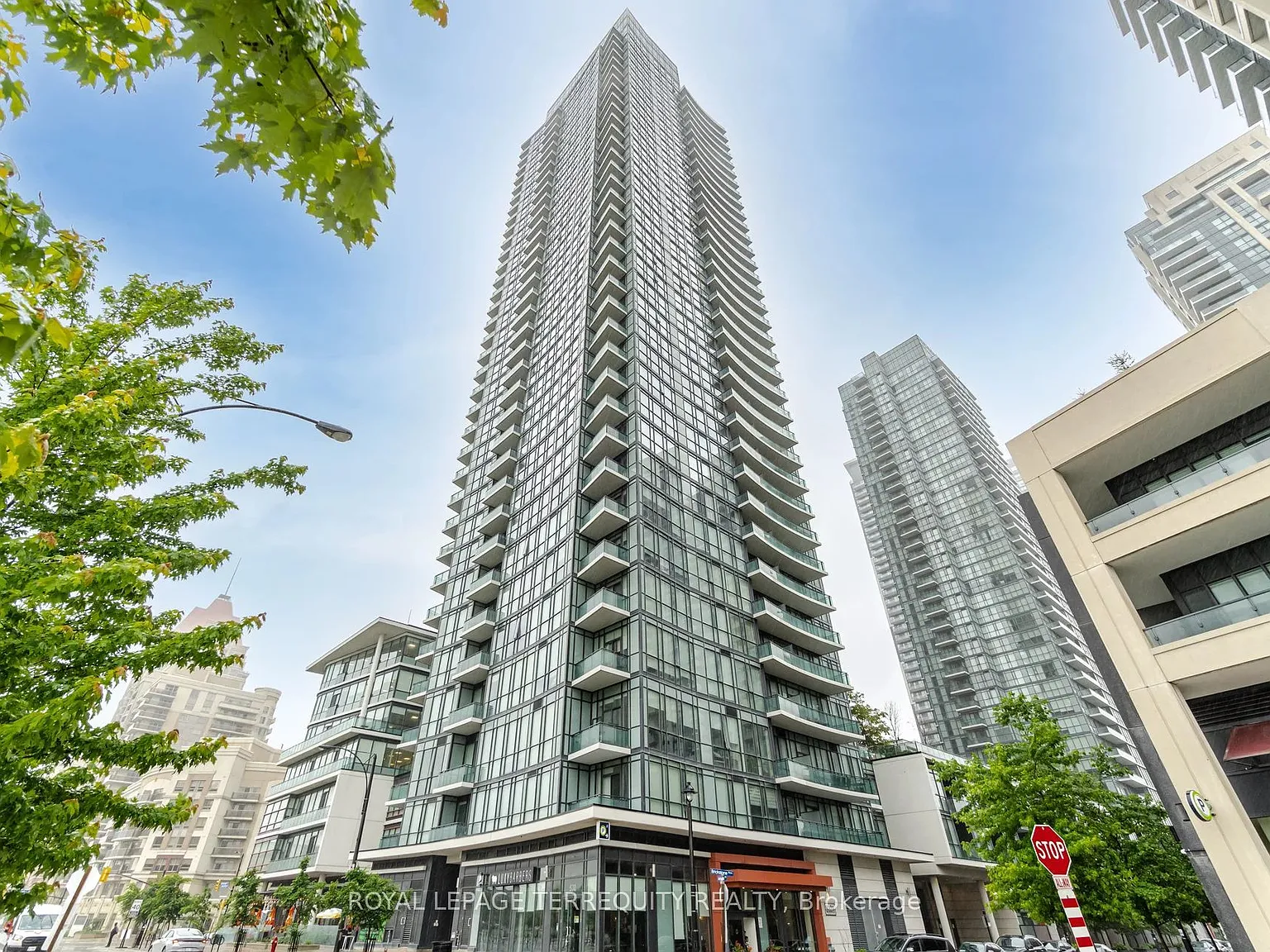 3 bed, $4,900 — Photo 1