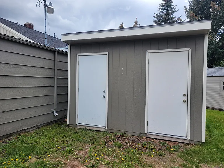 710 Mount Ave — Photo 17