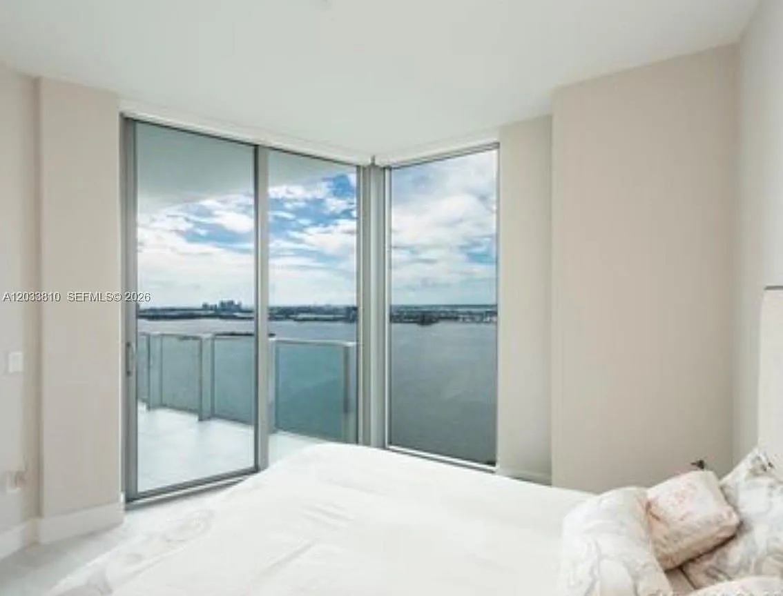 Biscayne Beach Condo — Photo 3